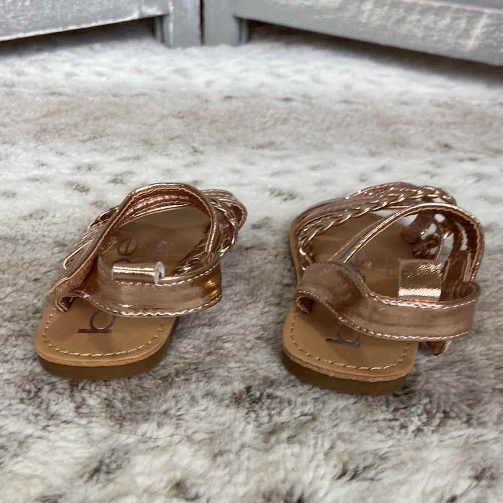 bebe nwot sandals